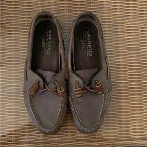 Sperry boat shoes